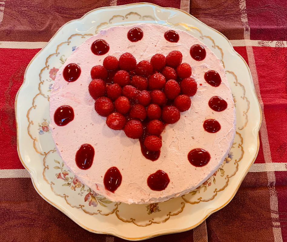 German Raspberry Torte 